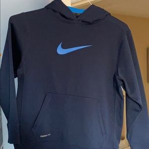 Nike thermal fit sweatshirt
